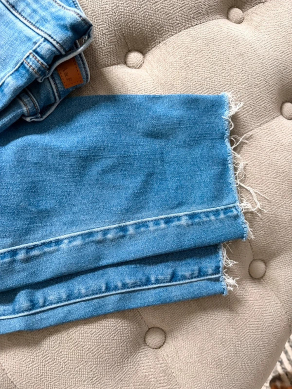 Abercrombie & Fitch Skinny jeans with unfinished edge - Picture 3 of 7